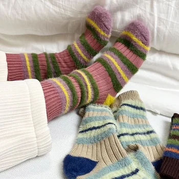 Дамски изолирана чорапи в ивица от корейски изкуствена кожа за сладко зимата, топли дамски чорапи със средна дължина, чорапи за спане на пода